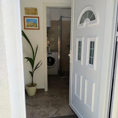 Apartment In Mari Ema Kastela